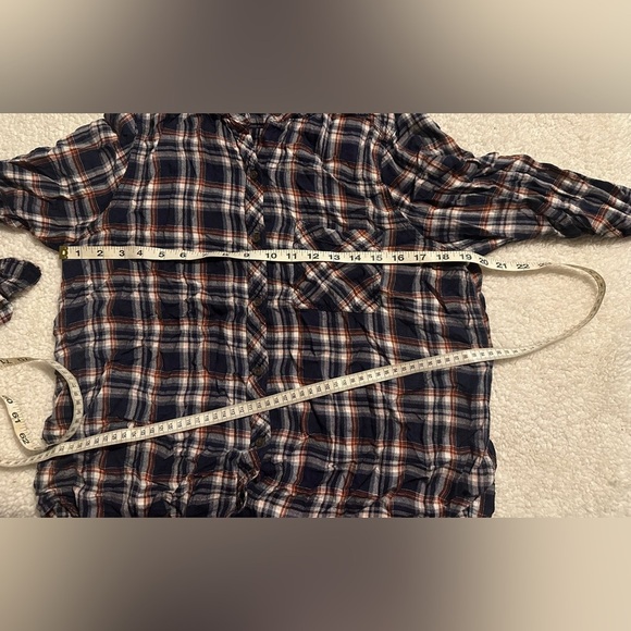 Universa Thread Women’s plaid button down shirt size XL - Picture 9 of 12